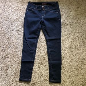NWOT Dark Wash Wax Jeans